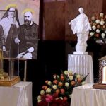 Mała Teresa i jej święci Rodzice przynoszą wiele łask – trwa peregrynacja relikwii